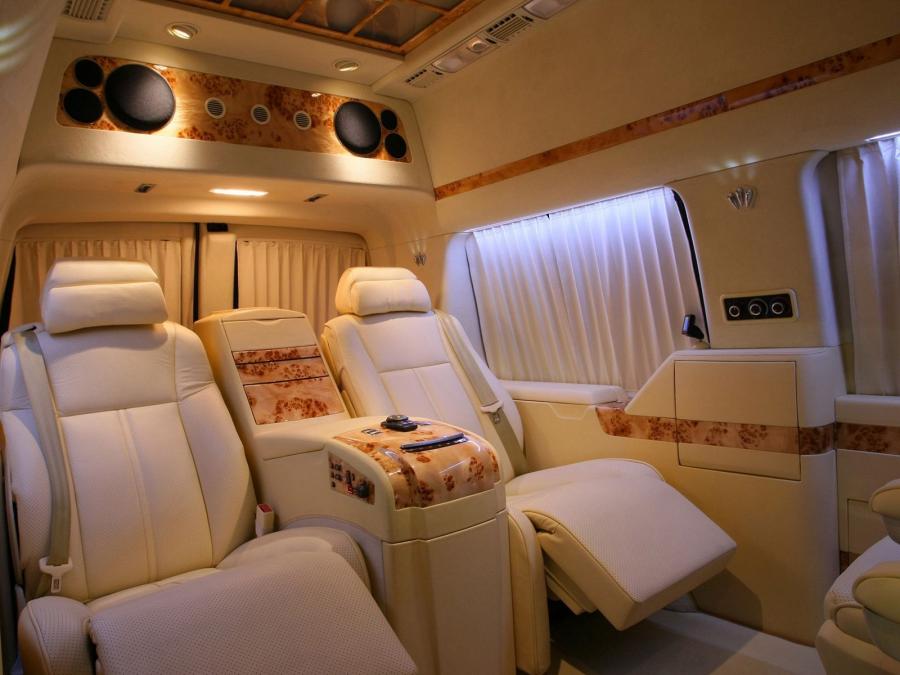  Chevrolet Express Platinum by Depp AT 2010 года  (фото 3 из 8)